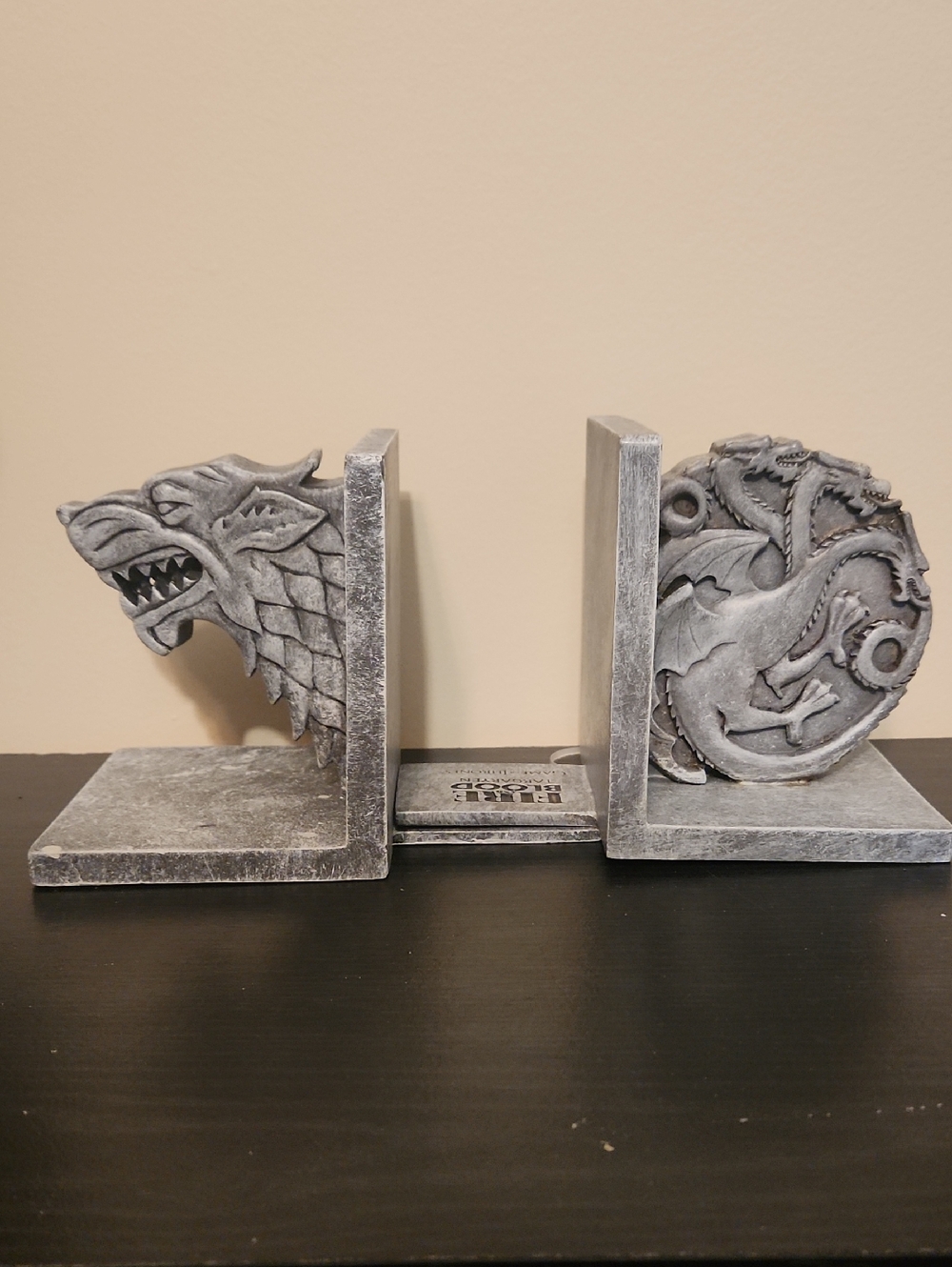 Game Of Thrones Book Ends.       Rare